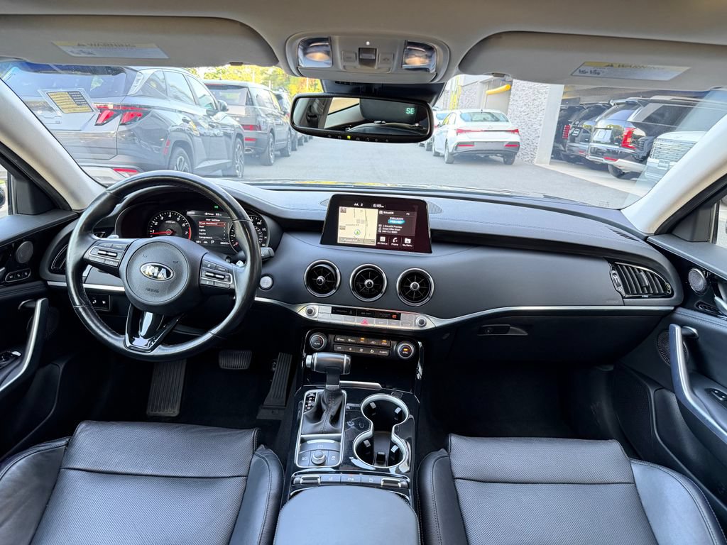 Used 2018 Kia Stinger Premium AWD/4WD image 27
