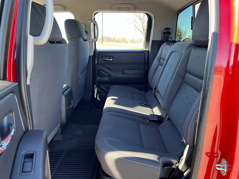 Used 2023 Nissan Frontier SV w/ SV Convenience Package image 40