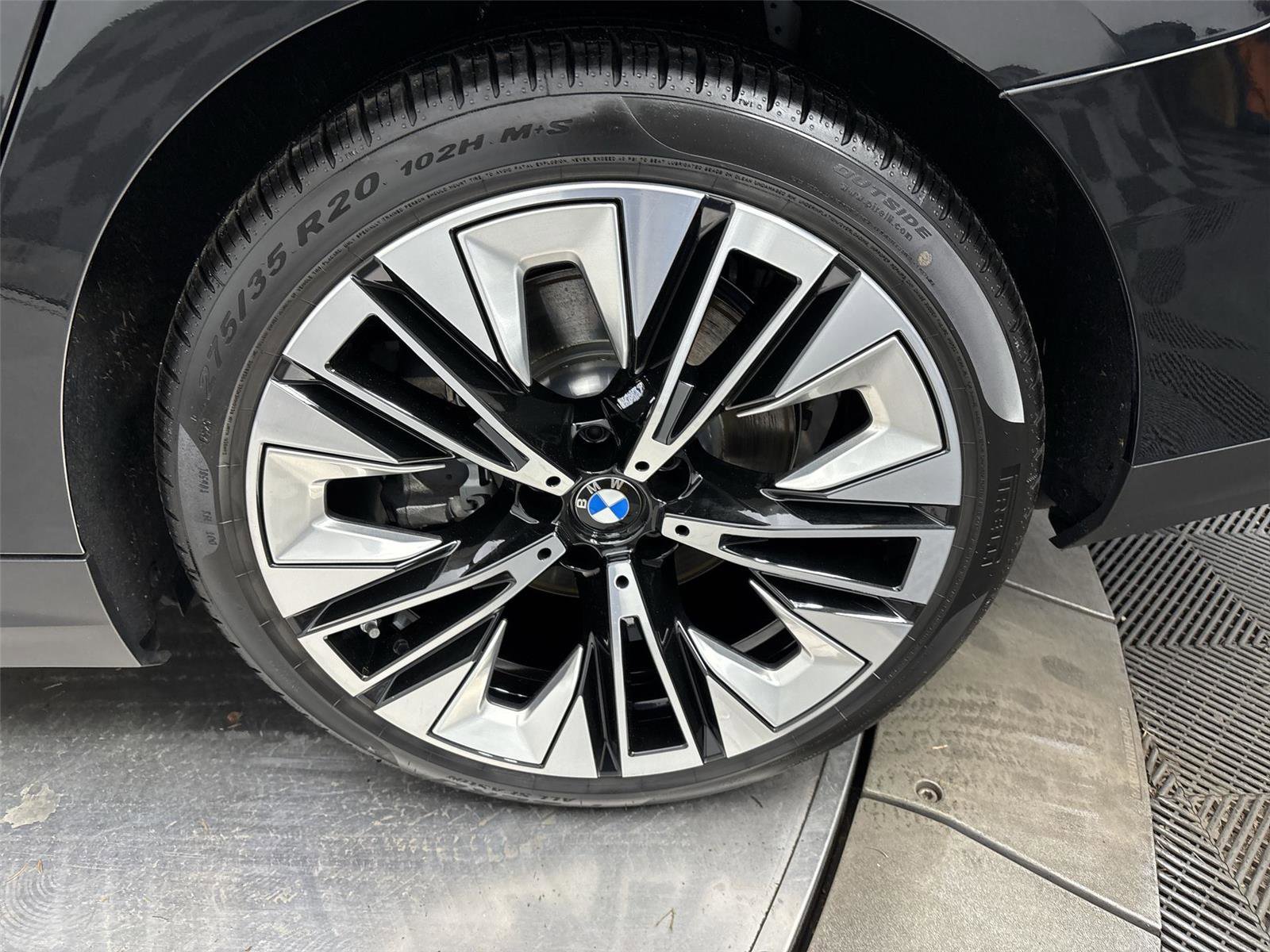 Used 2026 BMW i5 eDrive40 RWD image 27