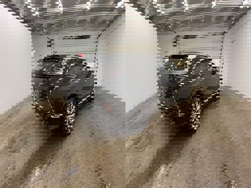 Certified 2024 Cadillac Lyriq Luxury w/ LPO, Floor Liner Package image 6