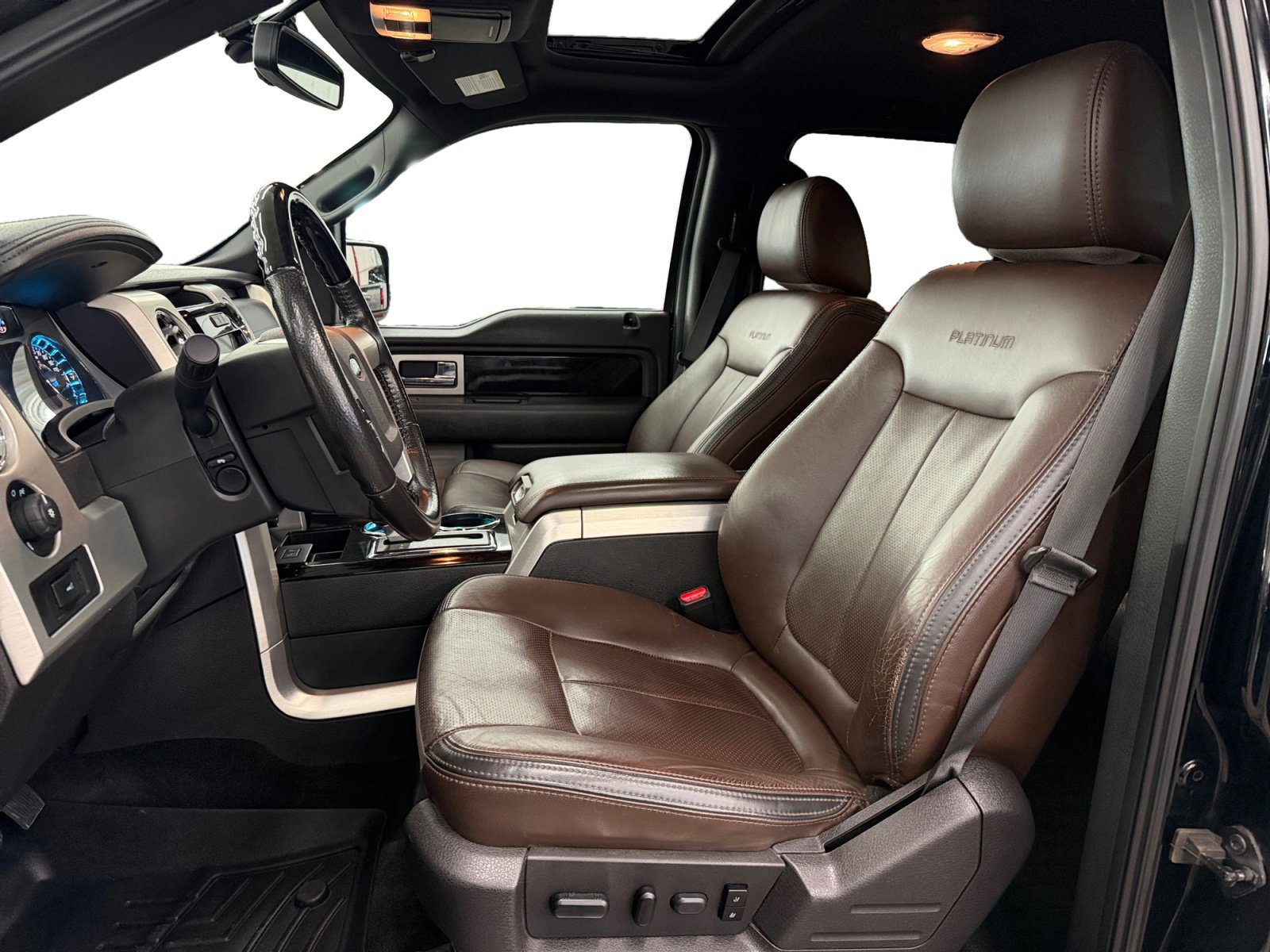 Used 2011 Ford F150 Platinum image 9