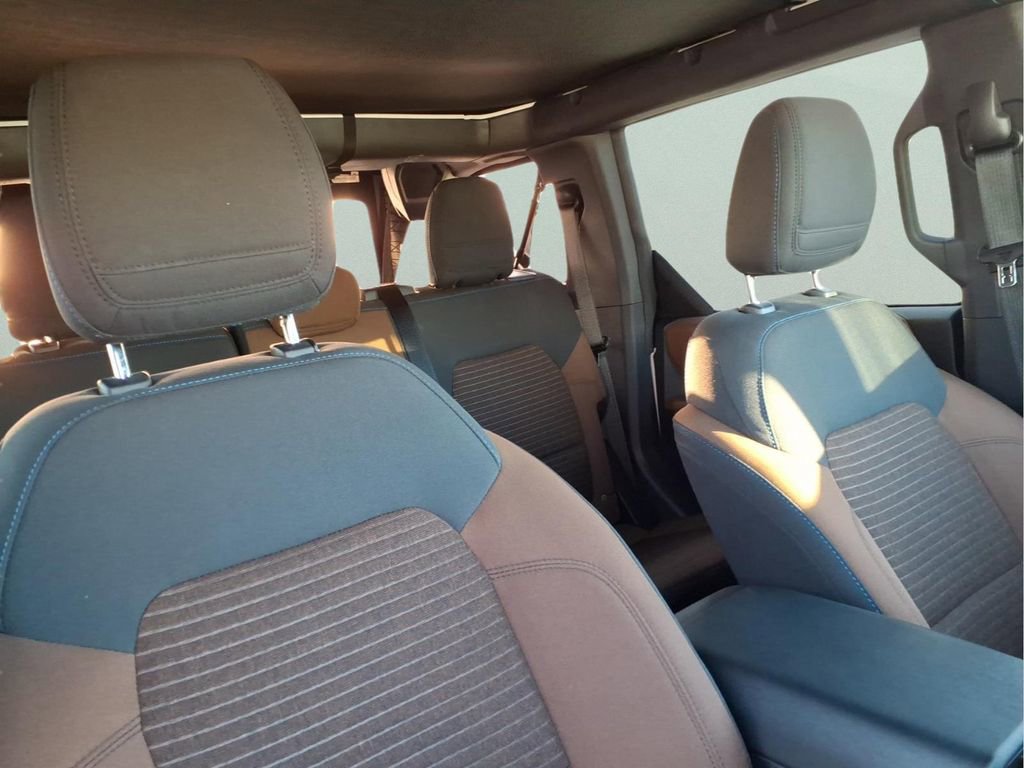 Used 2023 Ford Bronco Outer Banks AWD/4WD image 16