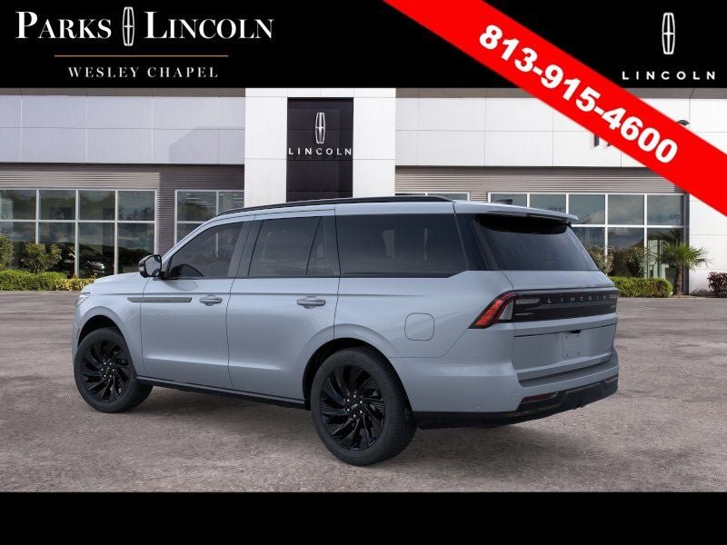 New 2026 Lincoln Navigator Reserve w/ Jet Appearance Package AWD/4WD image 4