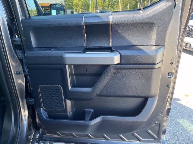 Used 2017 Ford F150 Raptor w/ Equipment Group 802A Luxury AWD/4WD image 35