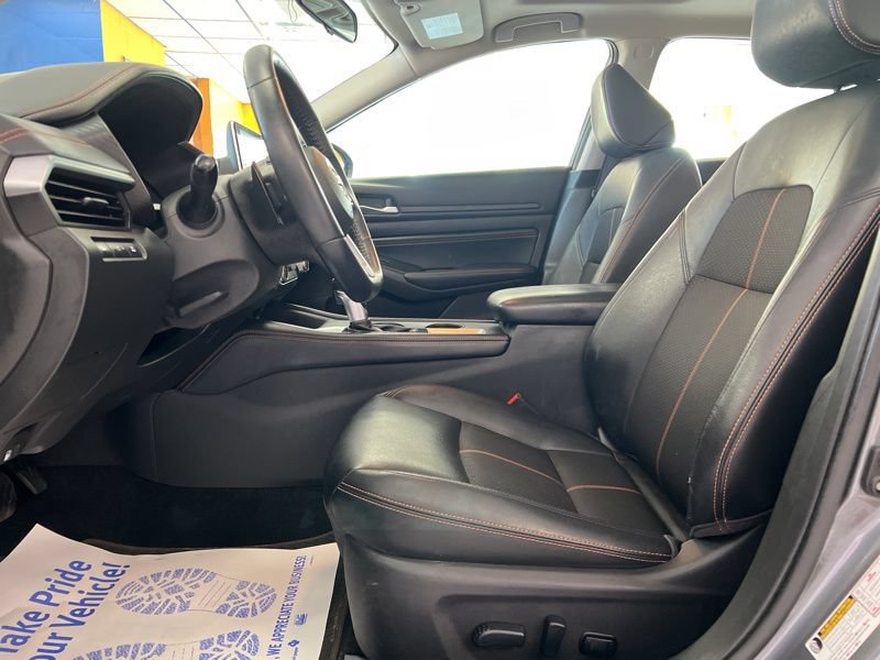 Used 2019 Nissan Altima 2.5 SR w/ SR Premium Package FWD image 18