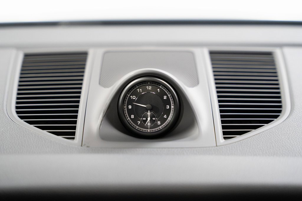 Used 2024 Porsche Macan image 13