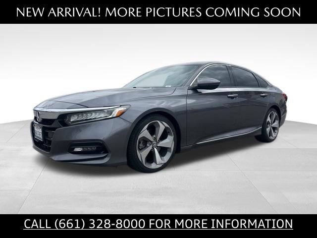 Used 2018 Honda Accord Touring image 1