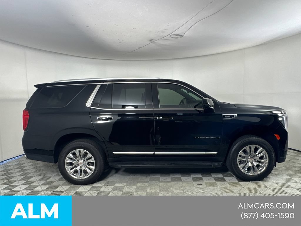 Used 2024 GMC Yukon Denali w/ Advanced Technology Package AWD/4WD image 5