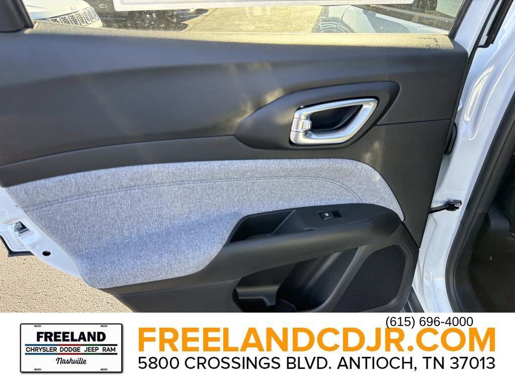 New 2026 Jeep Compass Latitude AWD/4WD image 13