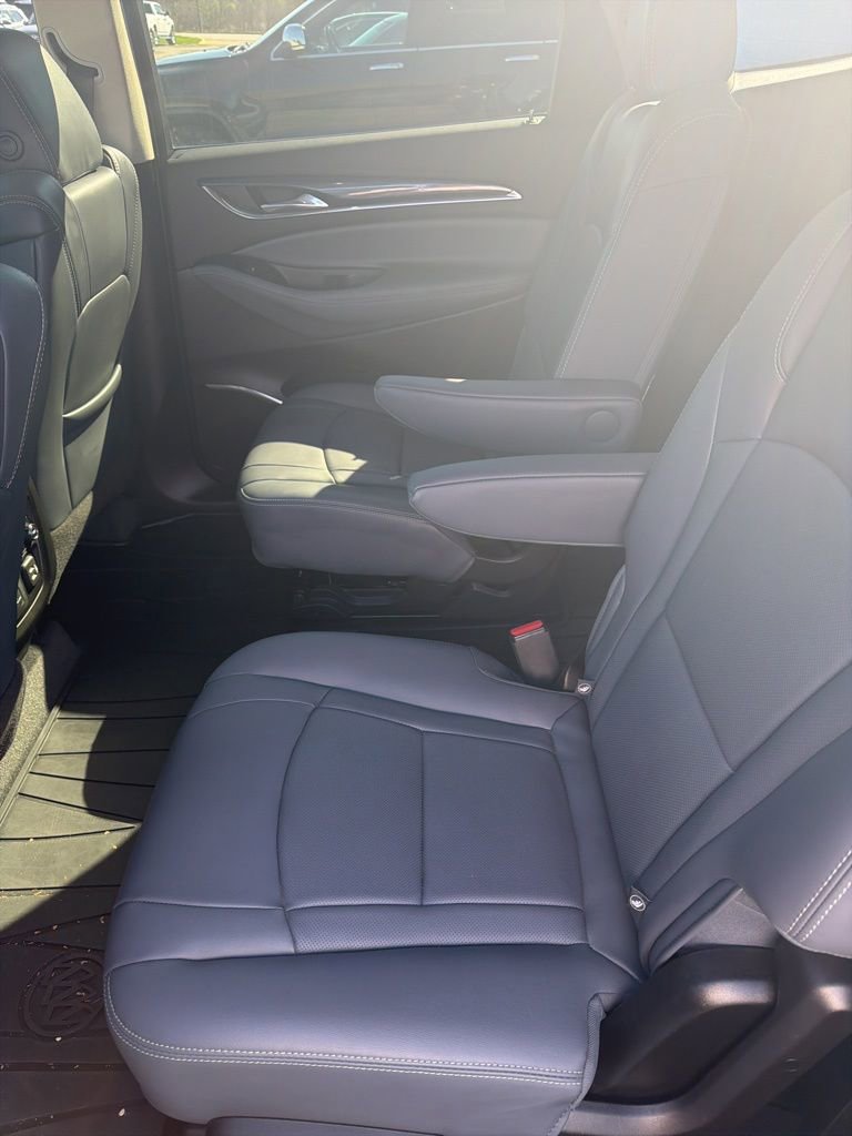 Used 2021 Buick Enclave Premium w/ Sun and Sites Package image 5