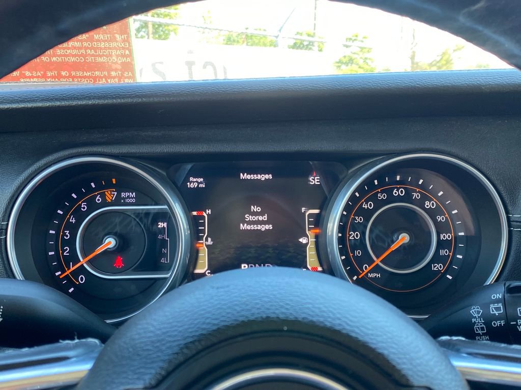 Used 2018 Jeep Wrangler Unlimited Sahara AWD/4WD image 26