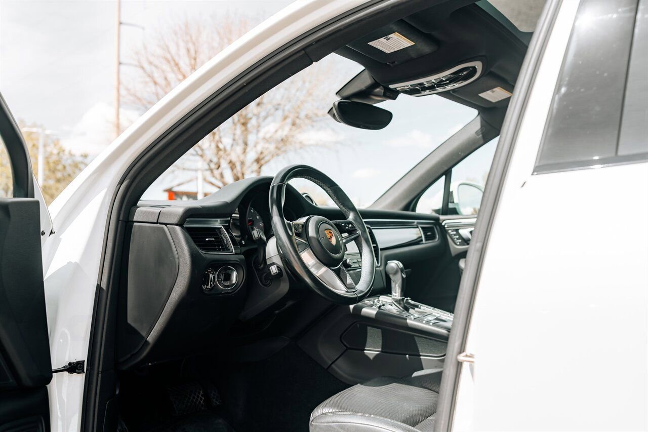 Used 2018 Porsche Macan S image 14
