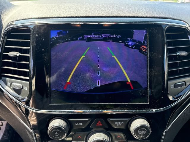 Used 2019 Jeep Grand Cherokee Limited AWD/4WD image 24