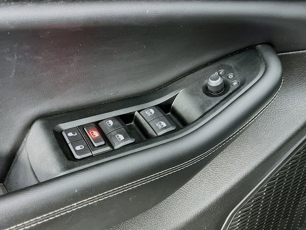 Used 2023 Jeep Grand Cherokee L Laredo AWD/4WD image 24