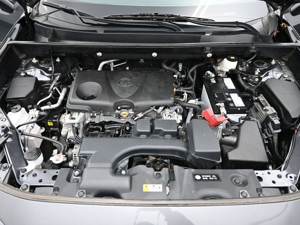 Used 2022 Toyota RAV4 XLE w/ Convenience Package image 15