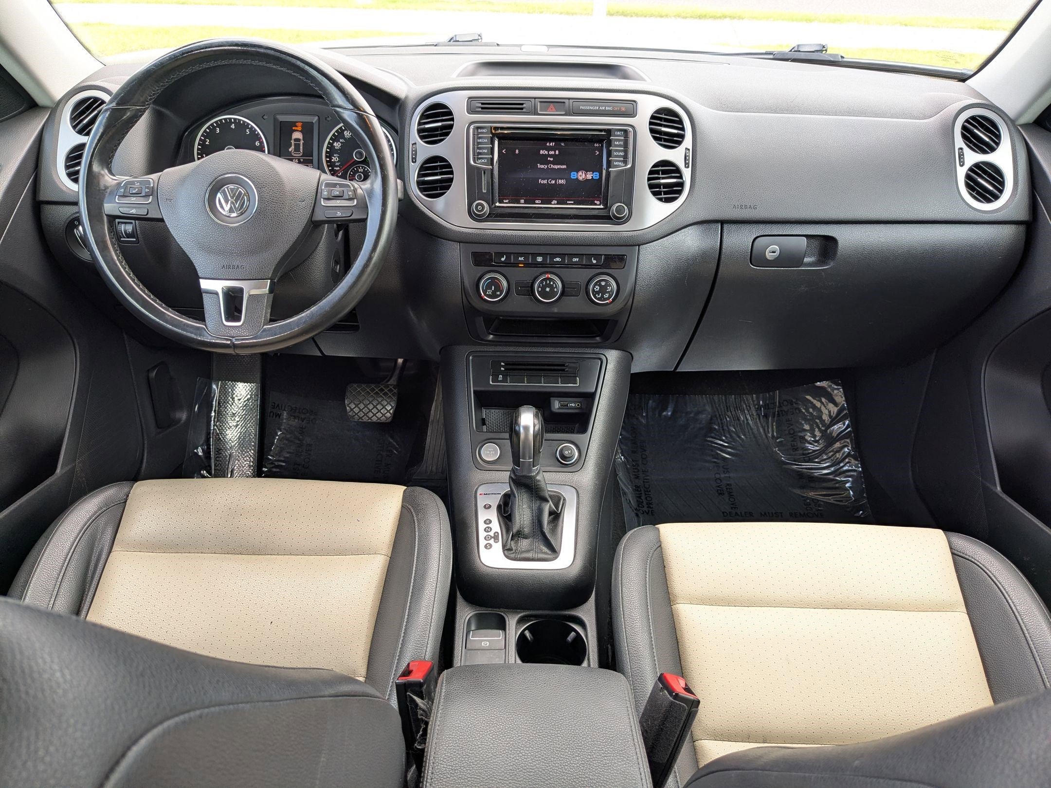 Used 2017 Volkswagen Tiguan S image 29