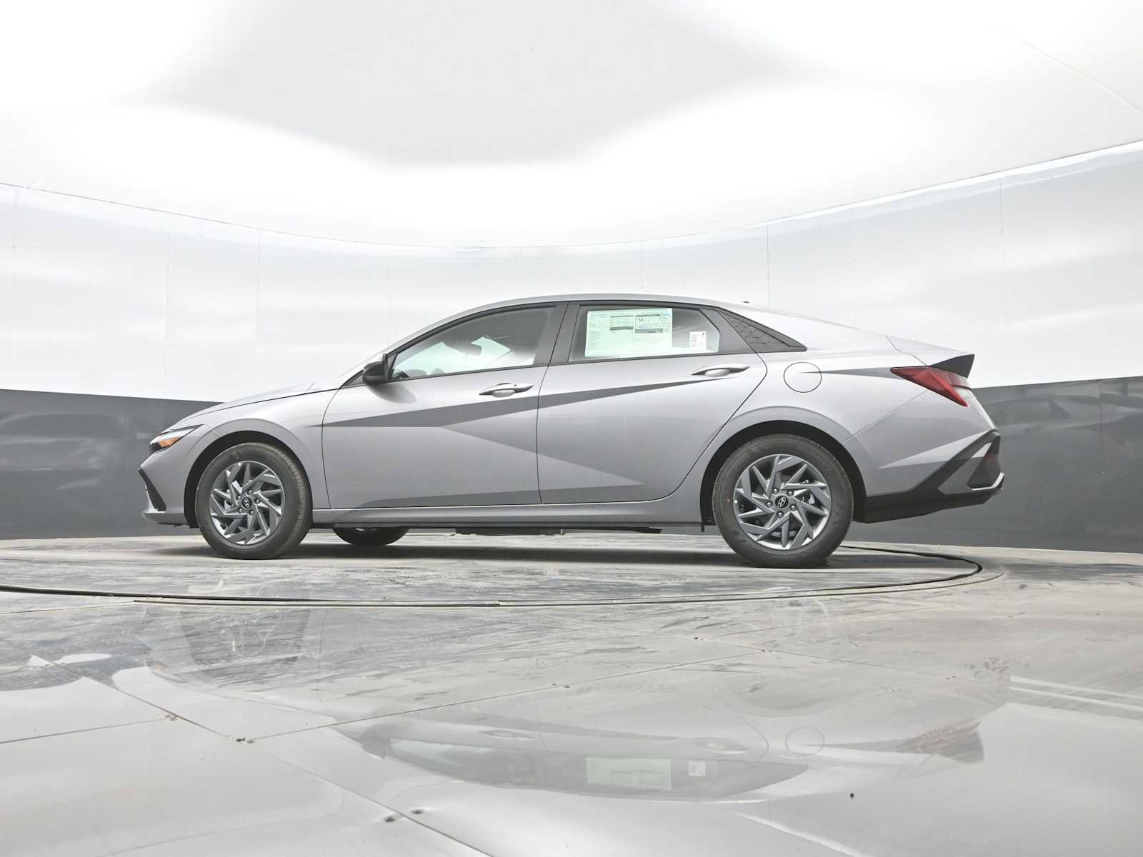 New 2026 Hyundai Elantra Blue image 24