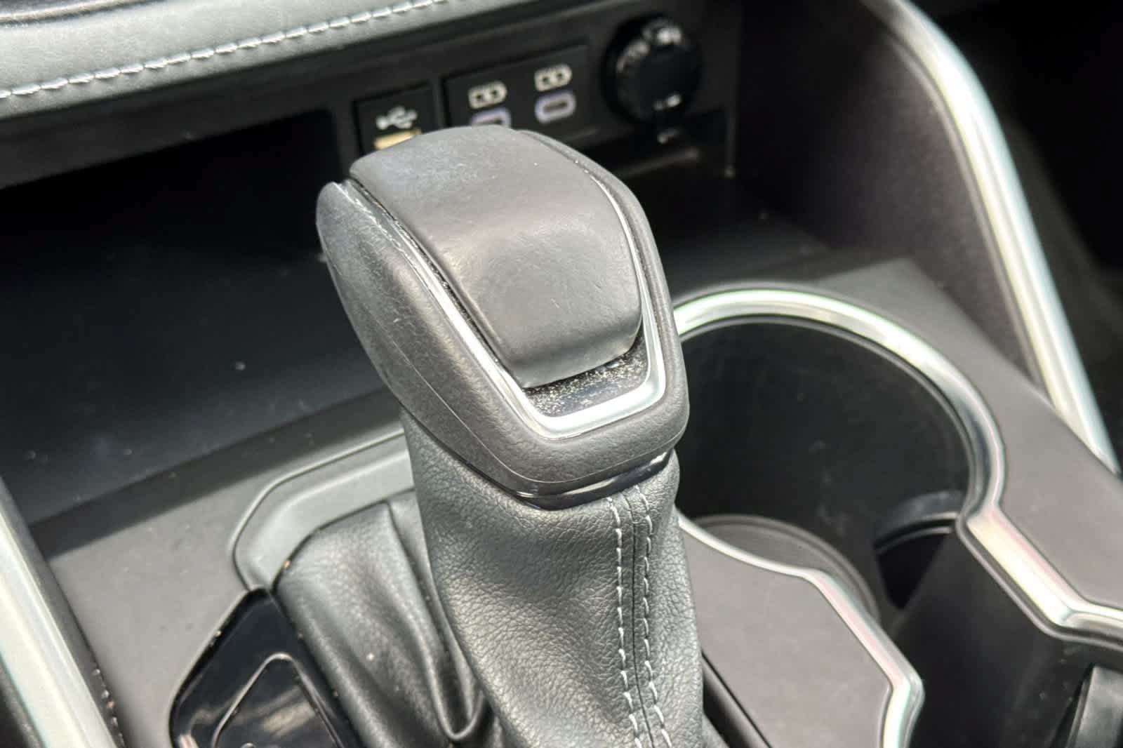 Used 2023 Toyota Highlander XLE FWD image 24