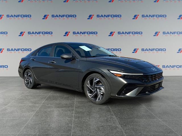 Used 2024 Hyundai Elantra SEL w/ Convenience Package image 7