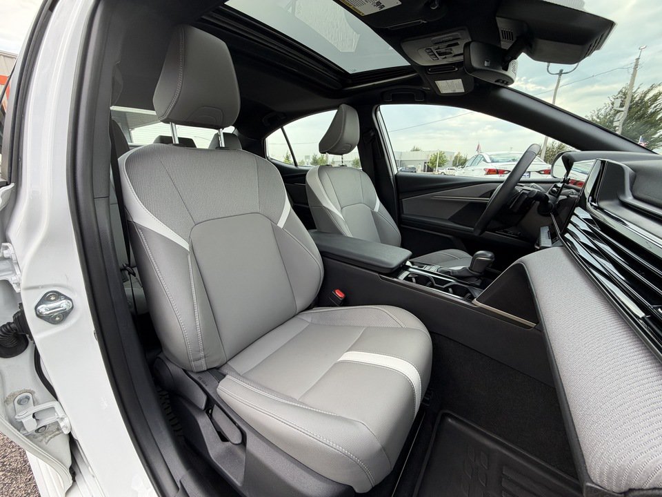 Used 2026 Toyota Camry SE w/ Multimedia Upgrade Package AWD/4WD image 24