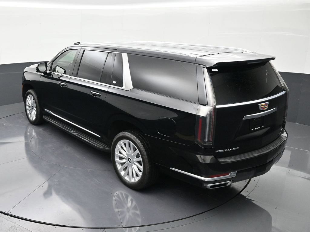 Certified 2025 Cadillac Escalade ESV Luxury image 14