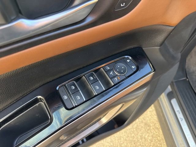 Used 2023 Nissan Pathfinder Platinum image 8