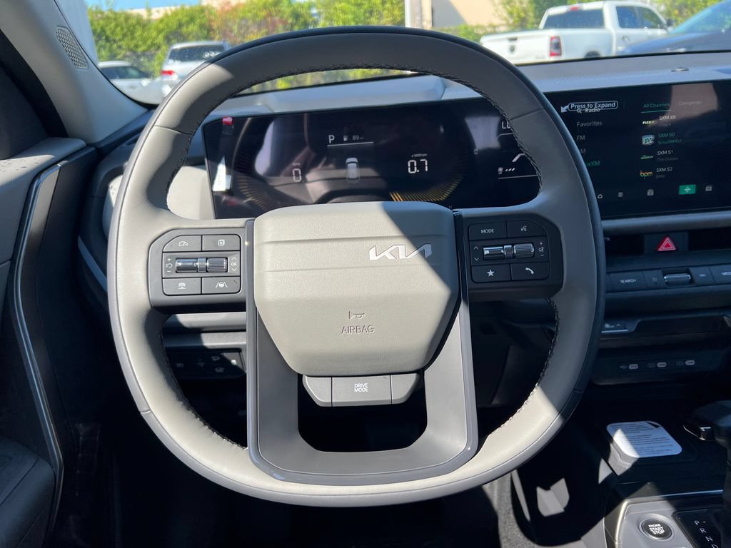 New 2027 Kia Seltos EX w/ EX Panoramic Sunroof Package FWD image 17