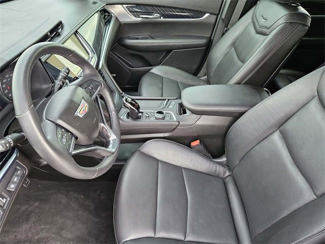 Used 2021 Cadillac XT6 Premium Luxury image 13