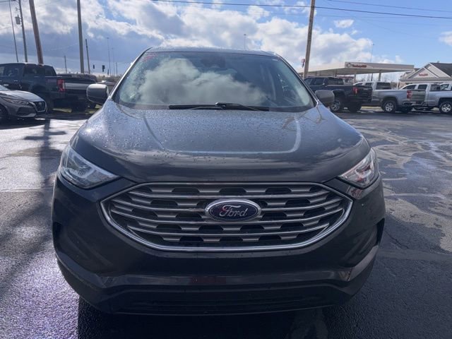 Used 2021 Ford Edge SE image 2