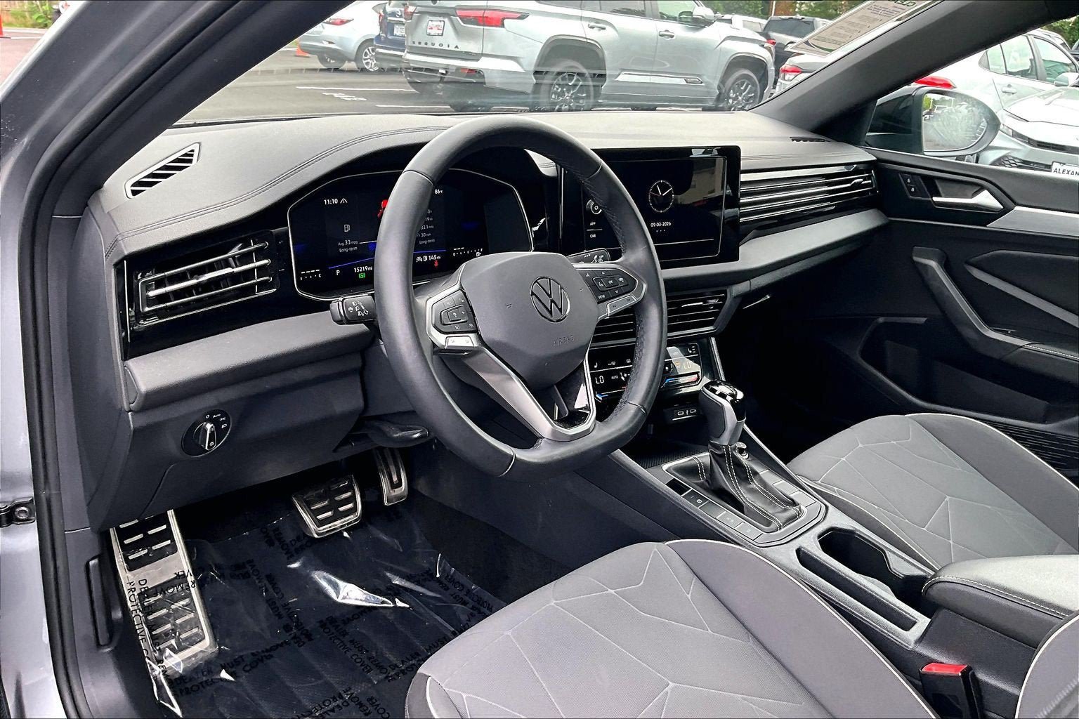 Used 2025 Volkswagen Jetta Sport FWD image 12