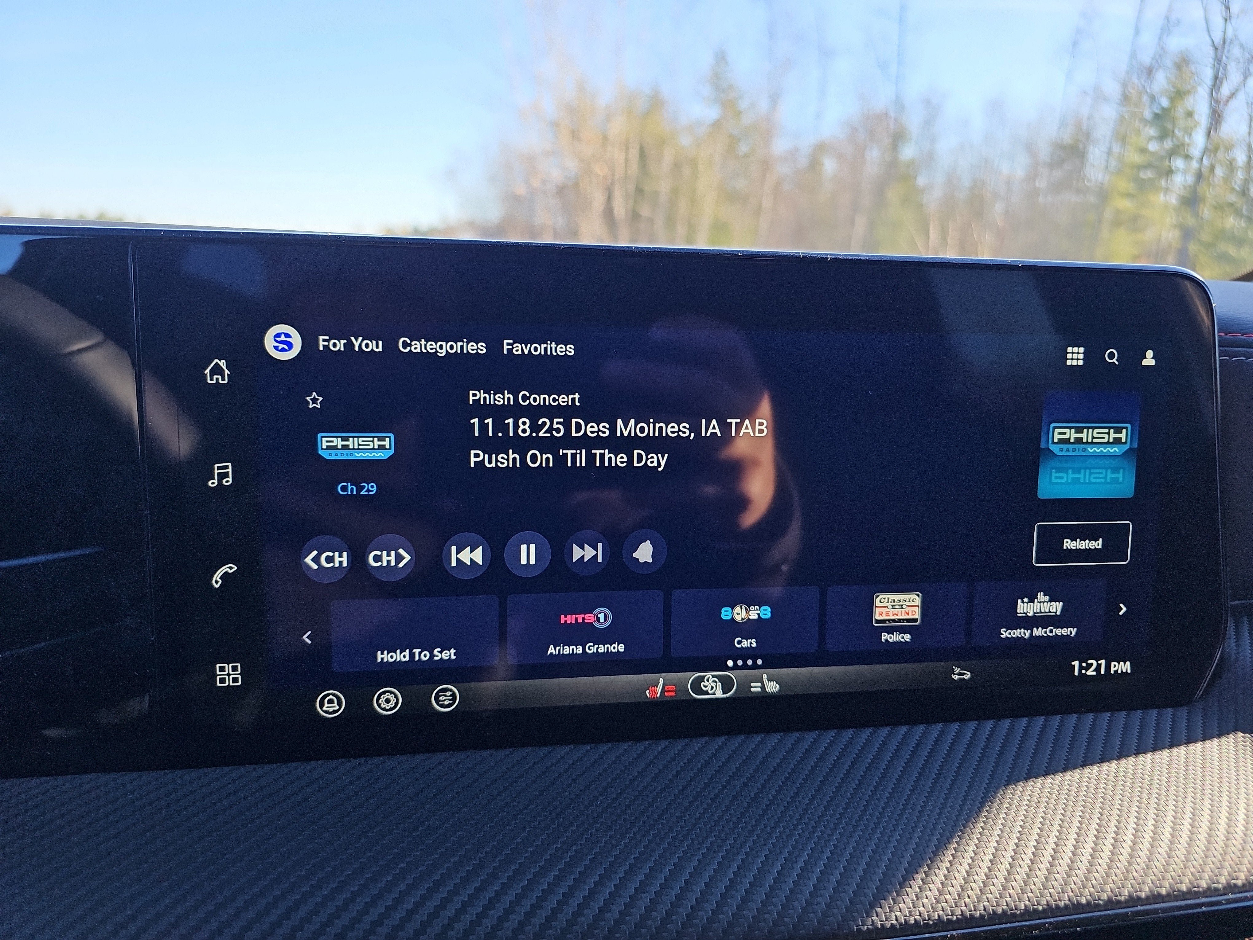 New 2026 Nissan Kicks SR w/ Cold Weather Package AWD/4WD image 23