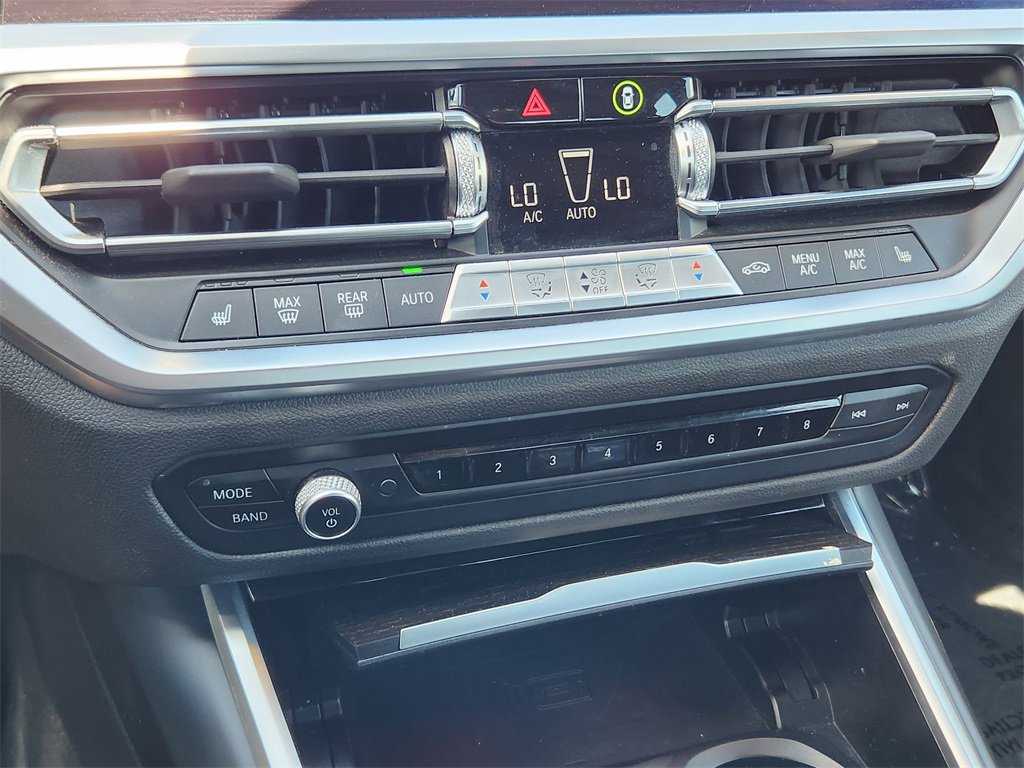 Used 2022 BMW 330i xDrive Sedan w/ Convenience Package image 18