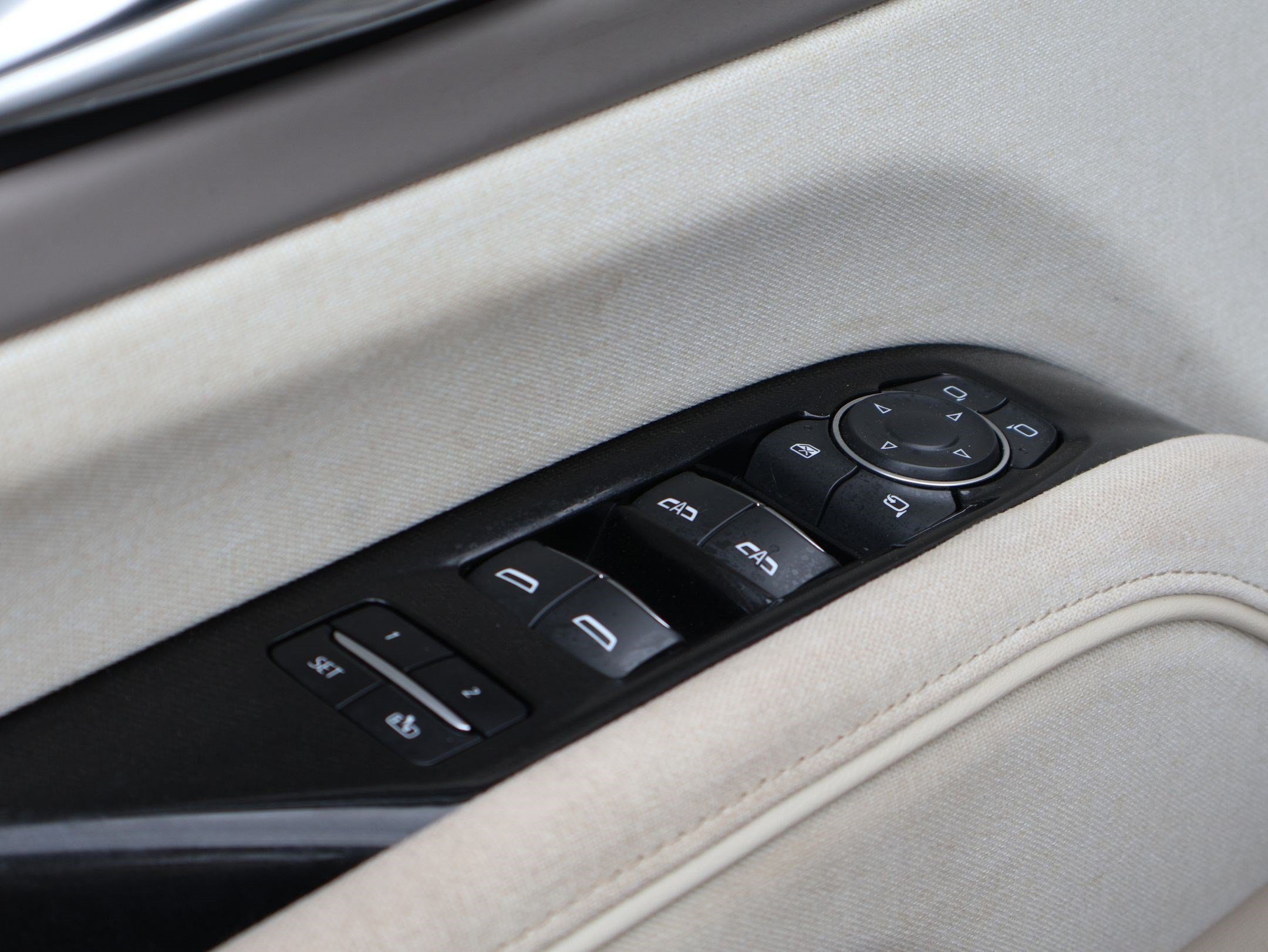 Used 2022 Cadillac Escalade Sport Platinum AWD/4WD image 13