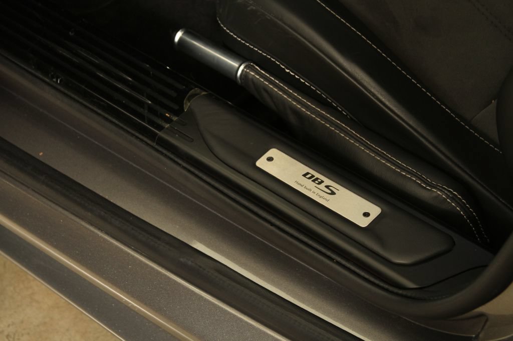 Used 2009 Aston Martin DBS Coupe RWD image 22