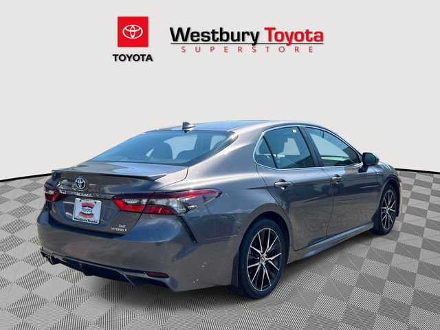Certified 2024 Toyota Camry SE FWD image 7