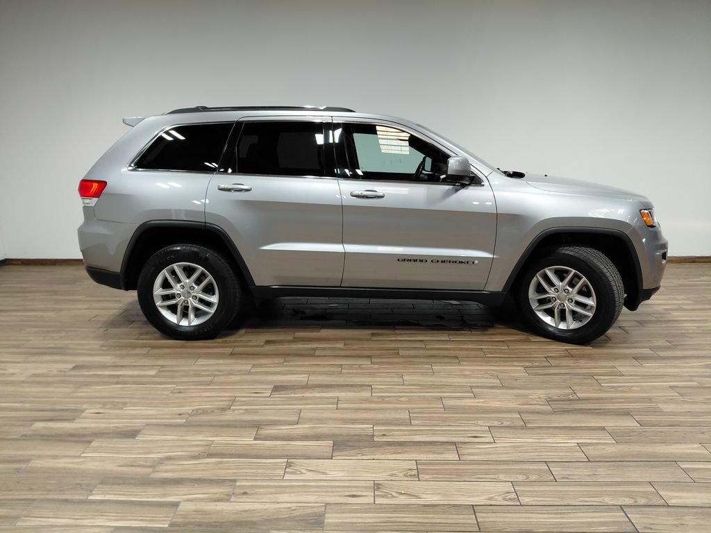 Certified 2017 Jeep Grand Cherokee Laredo w/ Quick Order Package 23E AWD/4WD image 24
