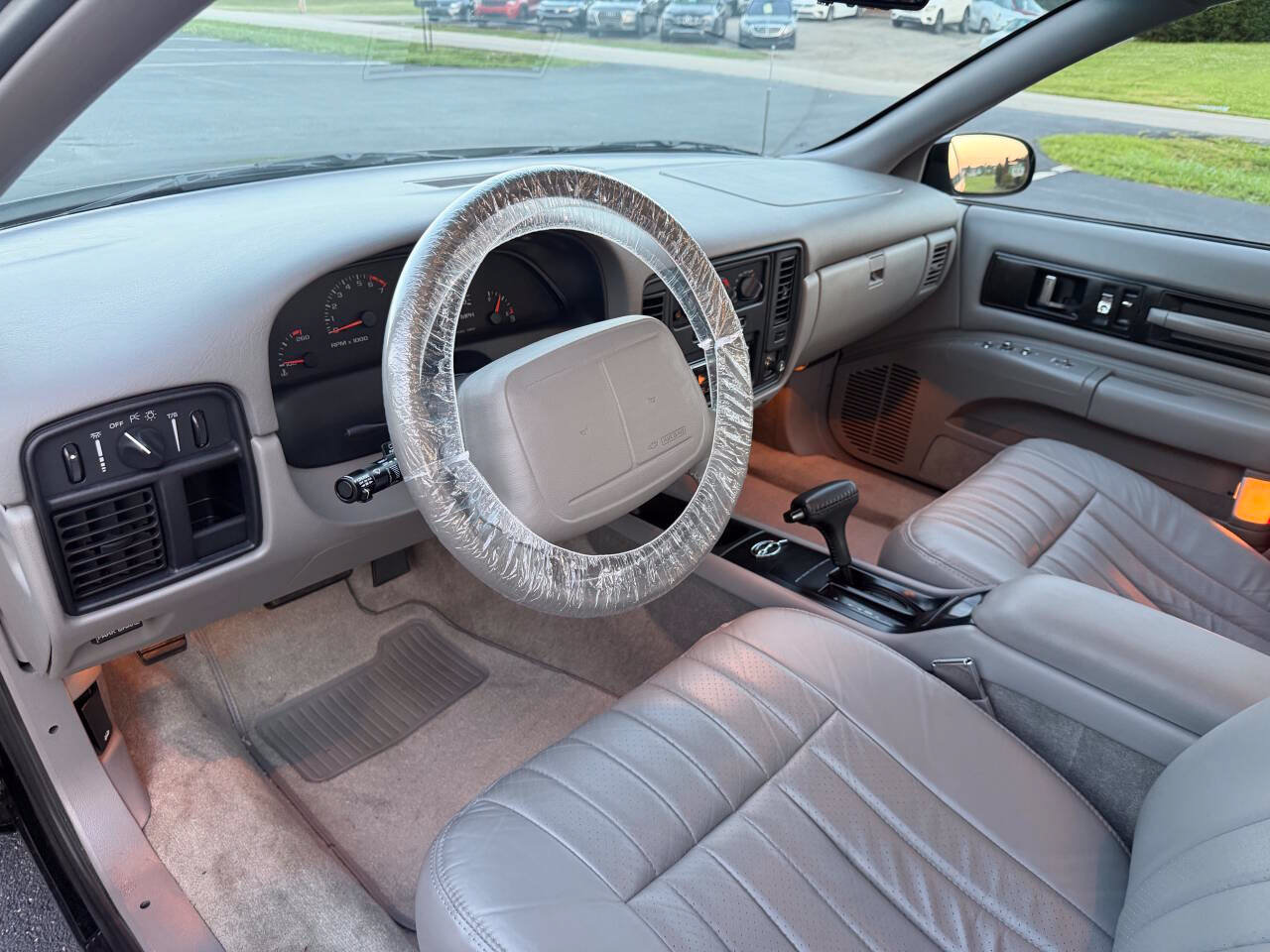 Used 1996 Chevrolet Impala SS RWD image 15