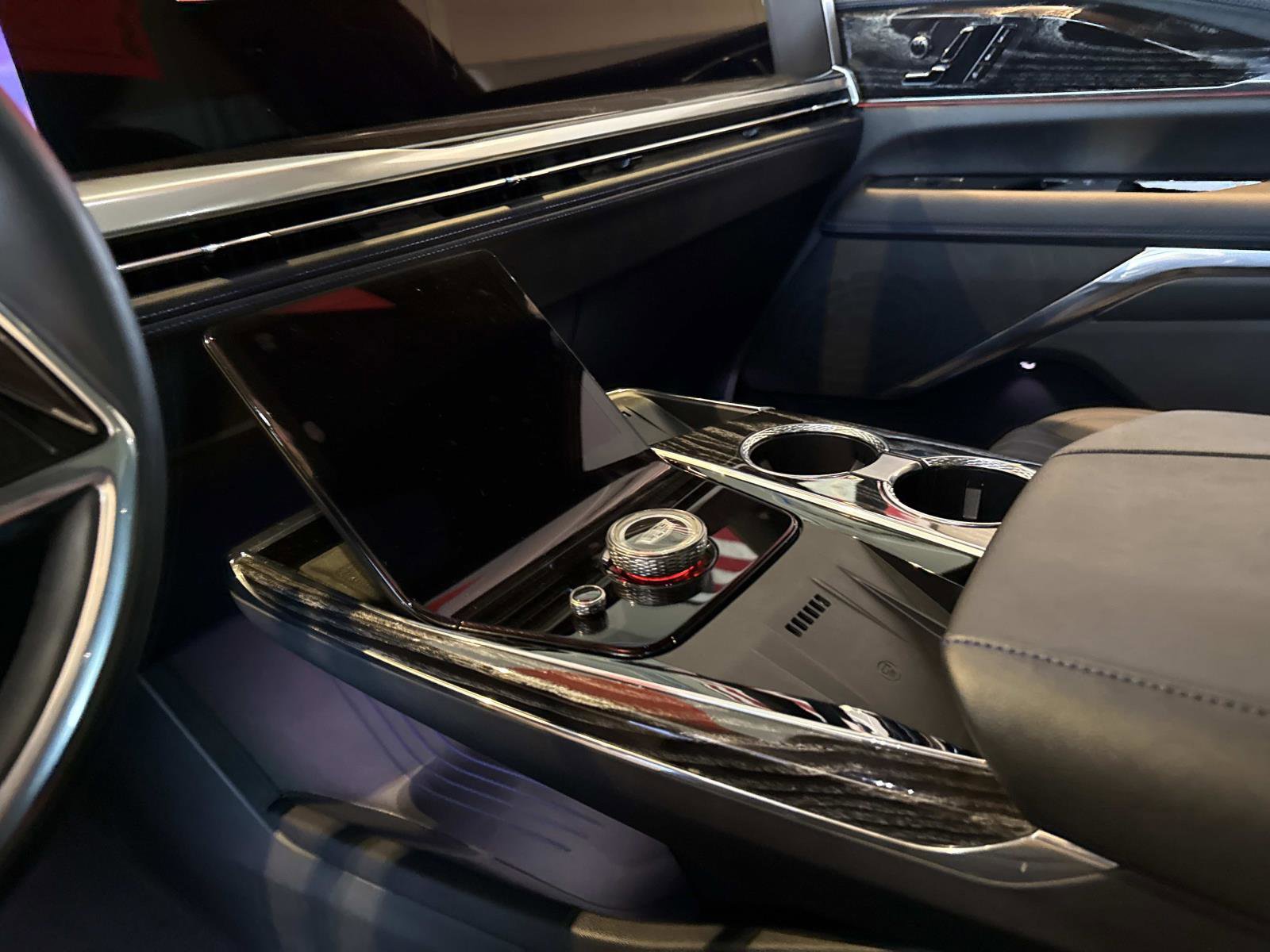 New 2025 Cadillac Escalade IQ Luxury 1 image 26