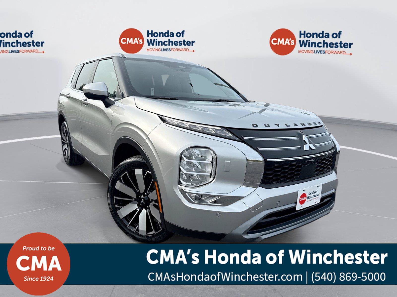Used 2025 Mitsubishi Outlander SE AWD/4WD image 1