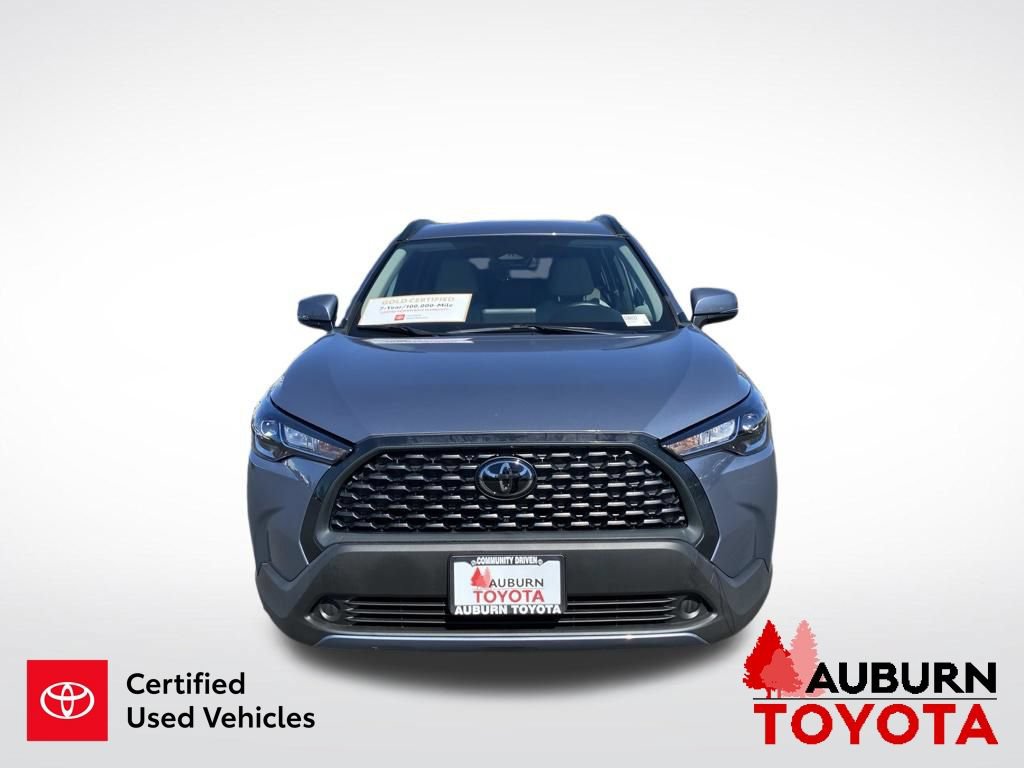 Certified 2024 Toyota Corolla Cross LE AWD/4WD image 3
