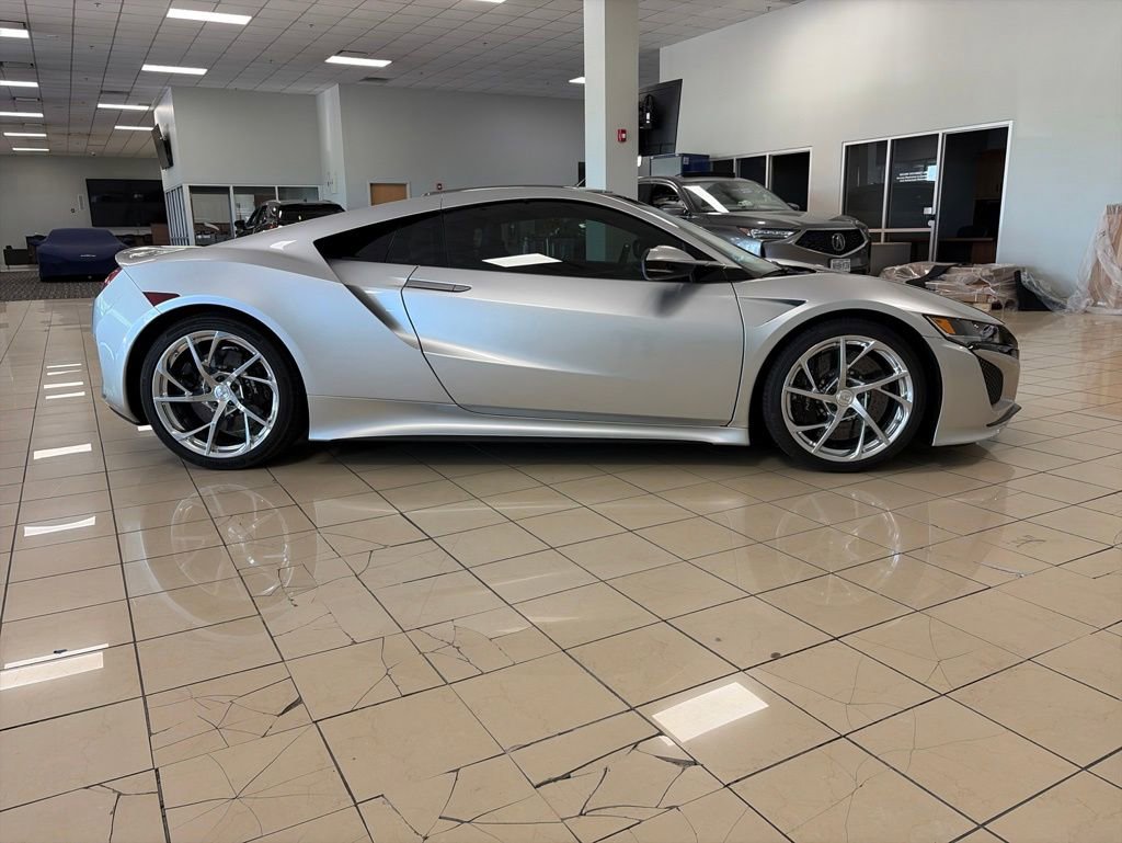 Used 2017 Acura NSX AWD/4WD image 8
