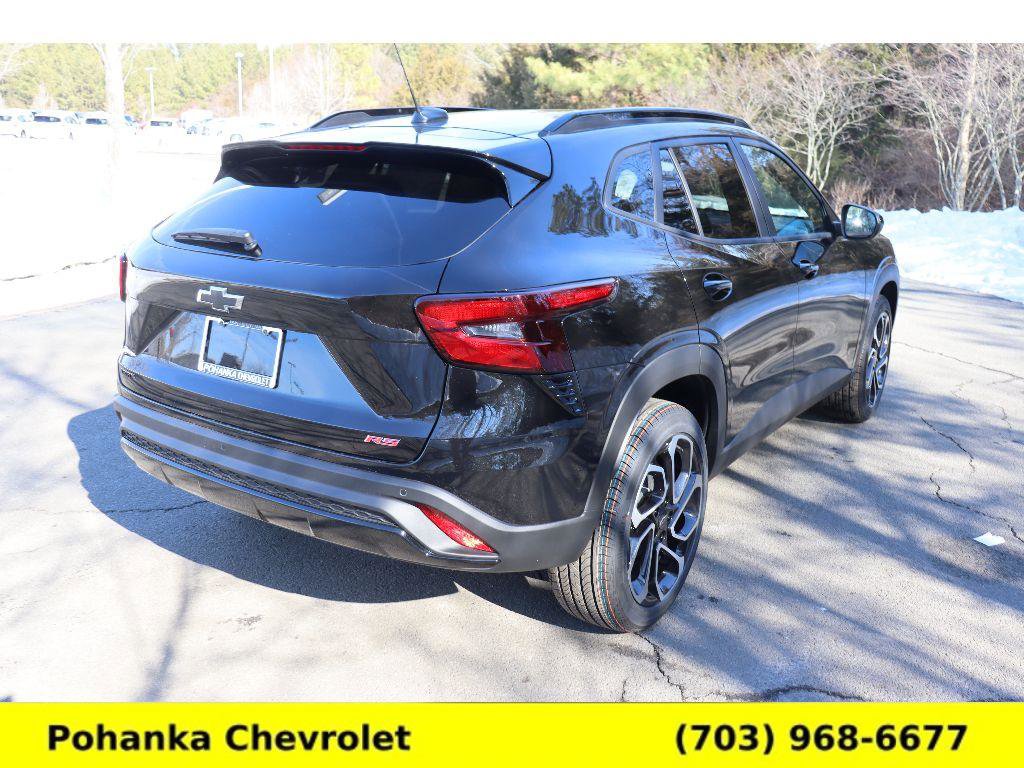 New 2026 Chevrolet Trax RS w/ Sunroof Package FWD image 7