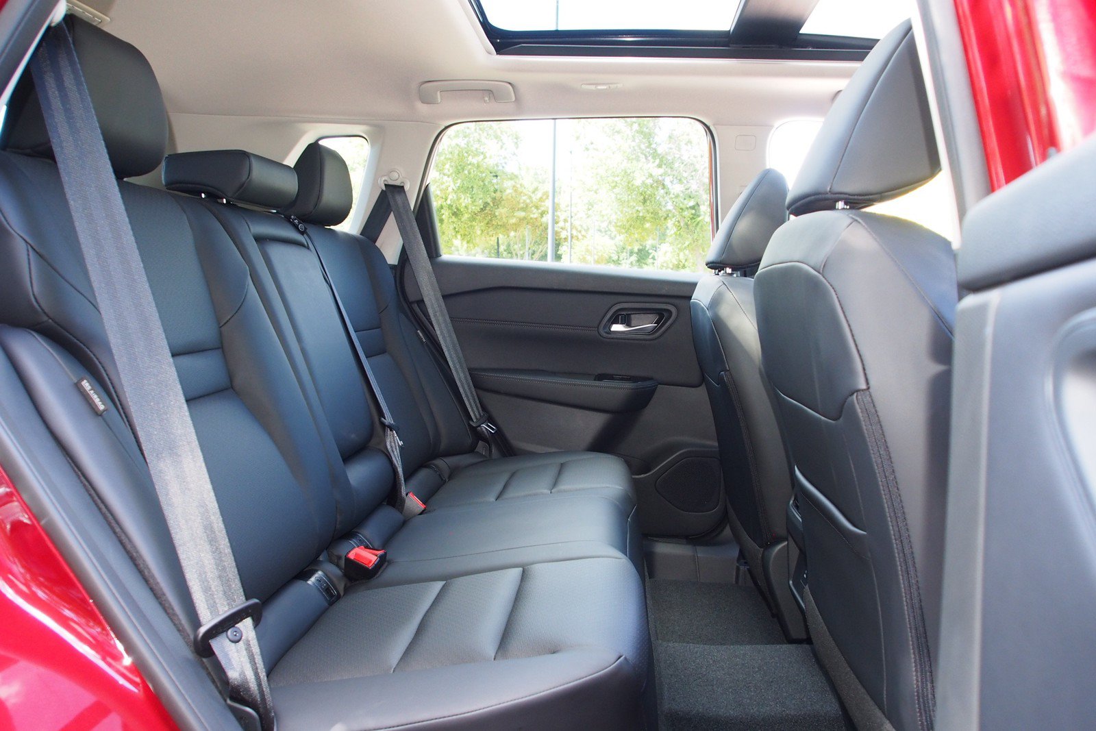 New 2026 Nissan Rogue Dark Armor FWD image 14