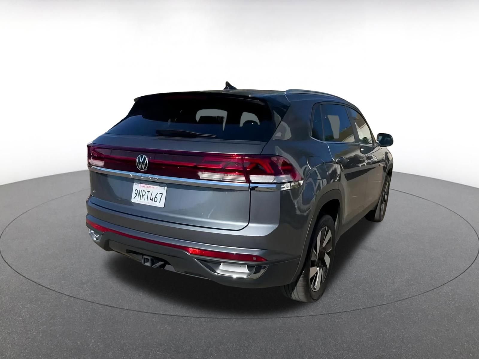 Used 2025 Volkswagen Atlas Cross Sport SE image 15