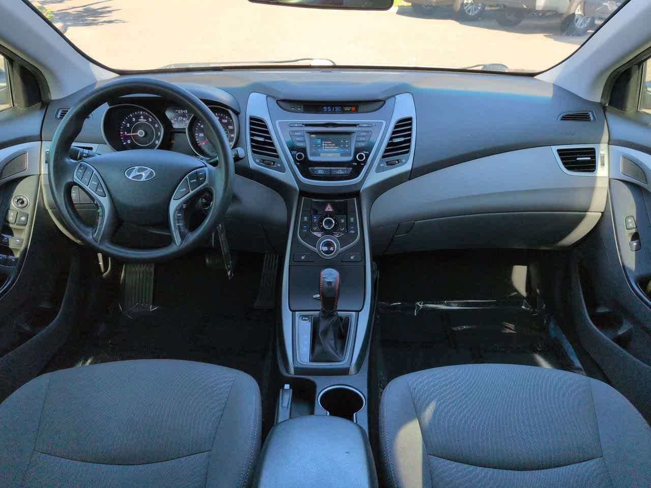 Used 2014 Hyundai Elantra SE w/ Option Group 02 FWD image 14