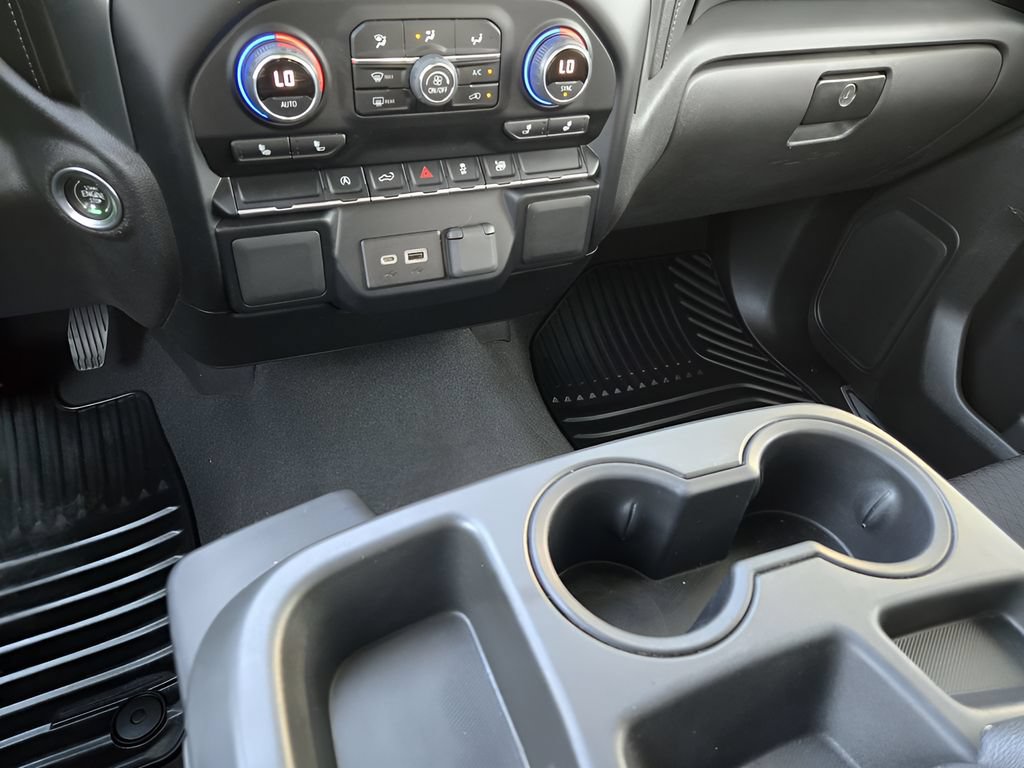 Used 2022 Chevrolet Silverado 1500 LT AWD/4WD image 18