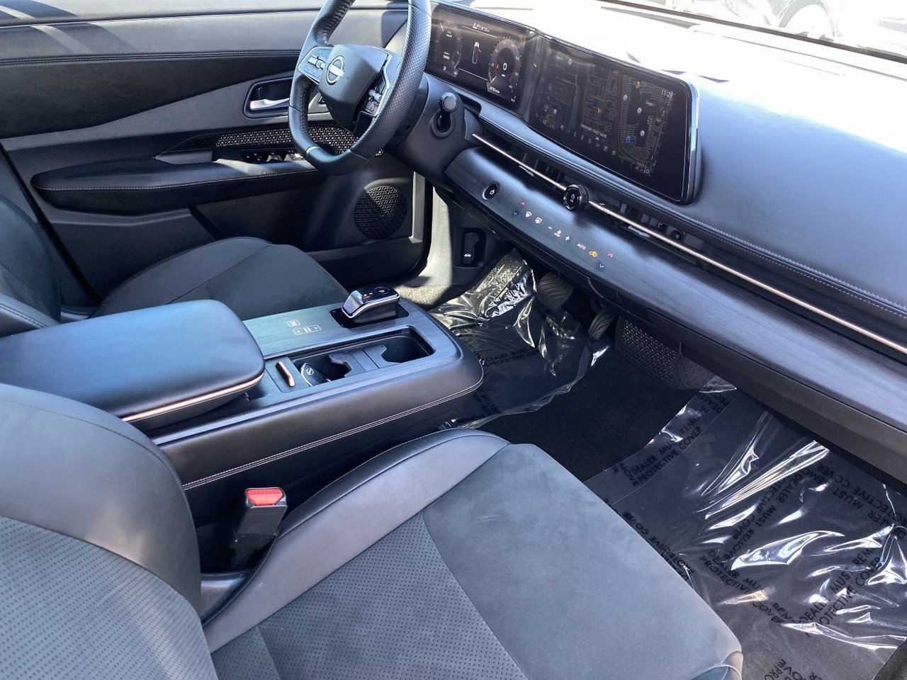 Certified 2024 Nissan Ariya FWD image 9