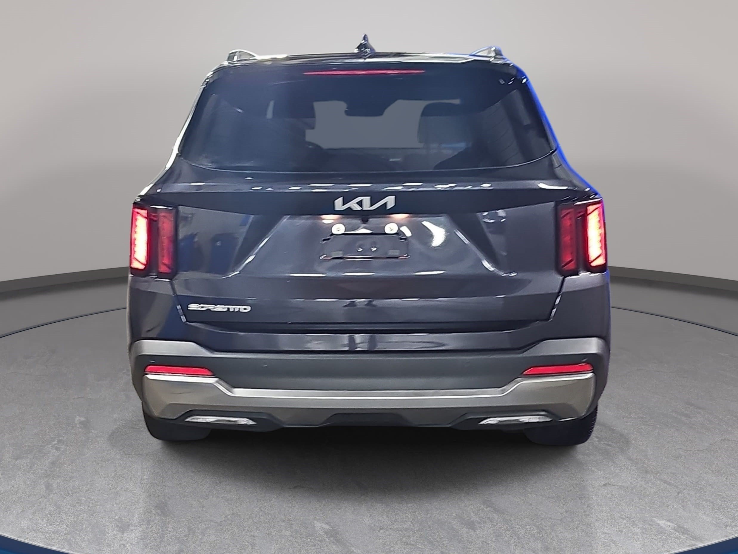 Used 2025 Kia Sorento EX w/ Panoramic Sunroof Package FWD image 6