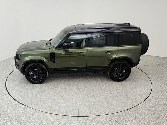 New 2026 Land Rover Defender 110 X-Dynamic SE AWD/4WD image 36