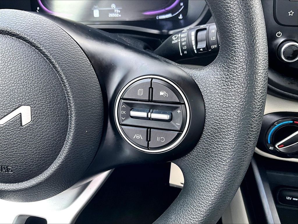 Used 2025 Kia Soul LX w/ LX Technology Package FWD image 24